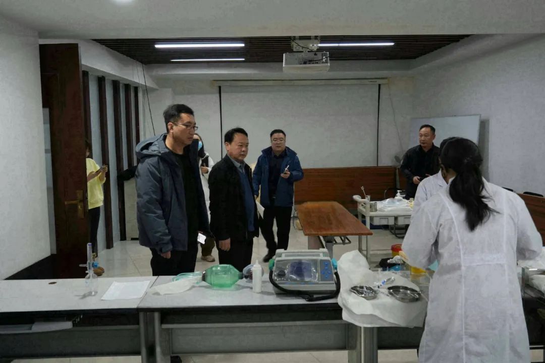 高素質(zhì)人才.jpg